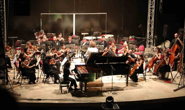 5. İdil Biret Müzik Festivali'ne sanatseverlerden yoğun ilgi