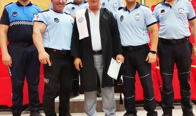 60 yaşındaki zabıta üniversitede birinci oldu