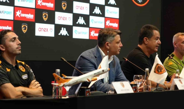 Acun Ilıcalı: "Amacımız daha ileri gitmek ve takımımızı play-off'lara taşımak"