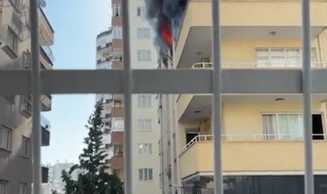 Adana'da apartman dairesinde korkutan yangın