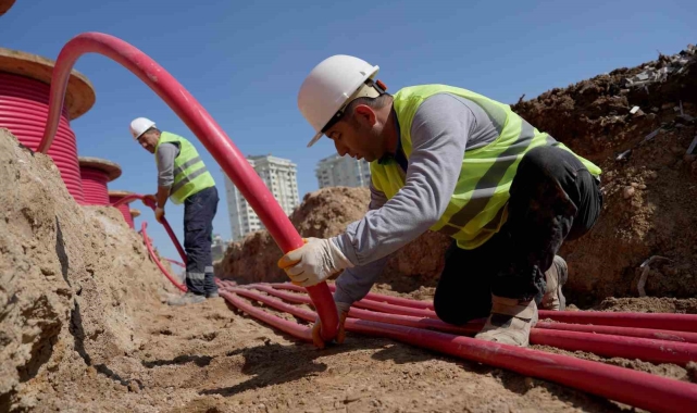 AEDAŞ'ın 2013-2023 yılları arasında Kepez'e yaptığı yatırımlar 2,5 milyar TL'ye ulaştı