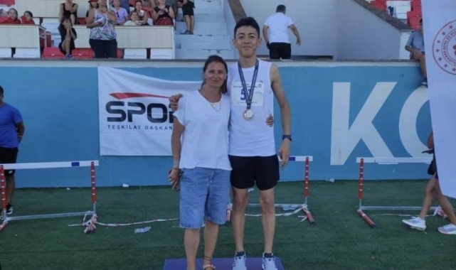 Afyonkarahisar'dan Atletizm Türkiye Şampiyonası'nda iki büyük başarı