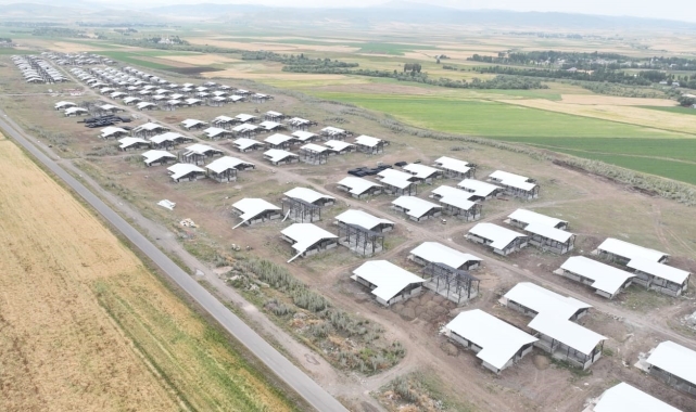 Ağrı'da Türkiye'nin en büyük entegre hayvancılık tesisi kuruluyor