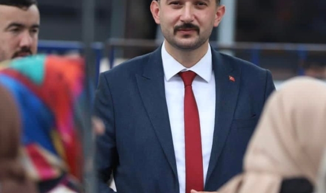 AK Parti Düzce İl Gençlik Kolları Başkanı Küçük yaş haddinden dolayı görevinden ayrıldı