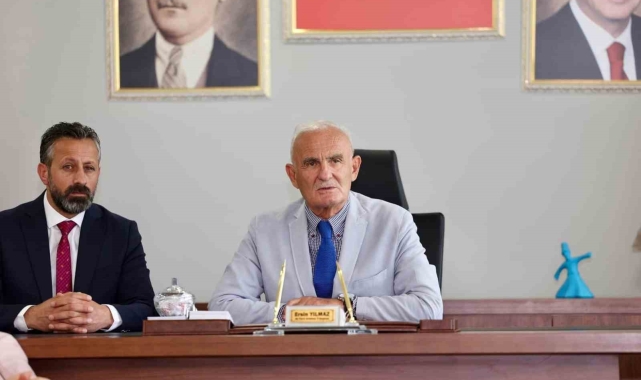 AK Parti Genel Başkan Yardımcısı Yılmaz, Ardahan'da partililerle buluştu