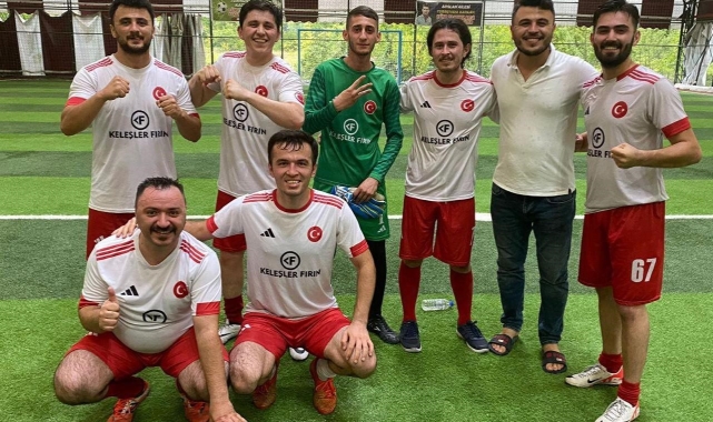 Alaplı'da kurumlar arası halı saha turnuvasının yarı finalistleri belli oldu