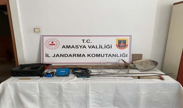 Amasya'da kaçak kazı yapan 11 kişi yakalandı