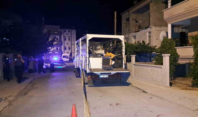Amcasının kullandığı kamyonetin altında kalan 3 yaşındaki çocuk hayatını kaybetti