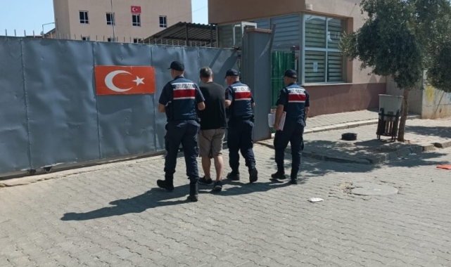 Aranan şahıs Efeler'de yakalandı