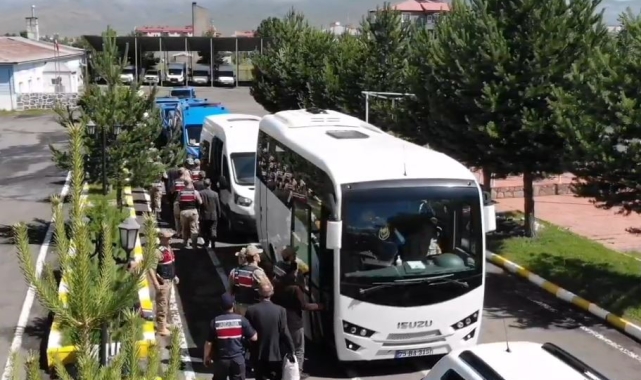 Ardahan&#039;da rüşvet operasyonu: 32 gözaltı