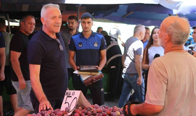 Atakum'da zabıtadan pazar denetimi