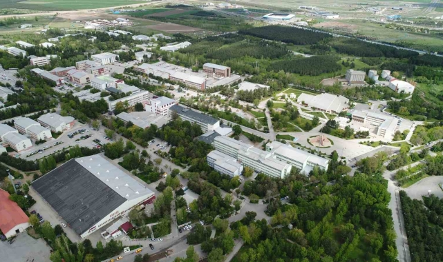 Atatürk Üniversitesi, 14 alanda dünya sıralamasında yer aldı