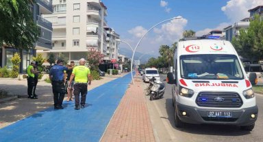 Aynı yöne giden motosikletler çarpıştı: 1 yaralı