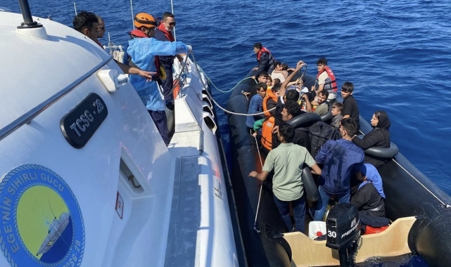 Ayvacık açıklarında 38 kaçak göçmen yakalandı