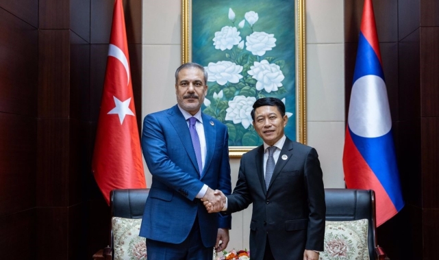 Bakan Fidan, Laos Dışişleri Bakanı Kommasith ile görüştü