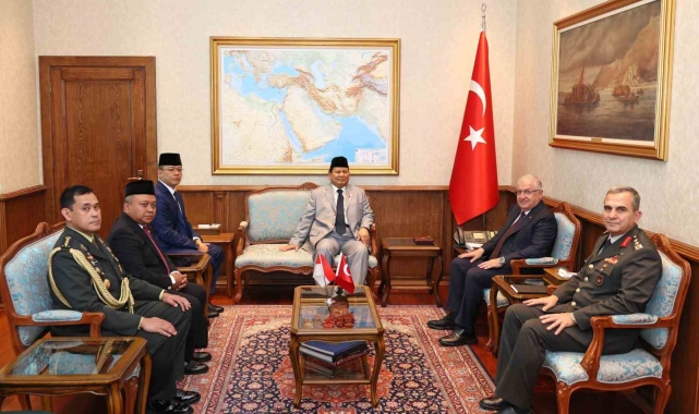 Bakan Güler, Endonezya Cumhurbaşkanı Subianto'yu kabul etti