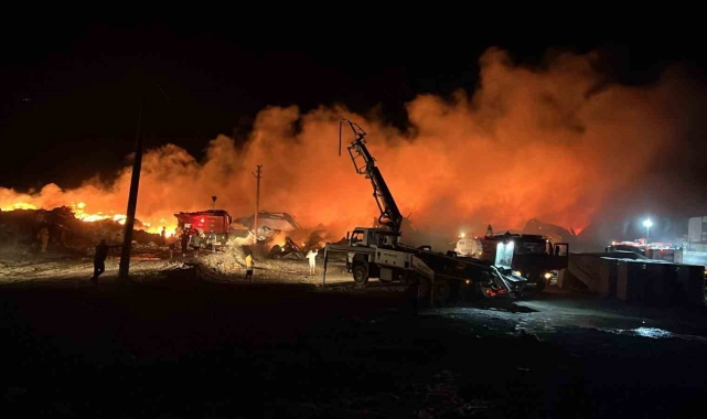 Bal paketleme tesisi yangınında milyonlarca liralık maddi hasar meydana geldi