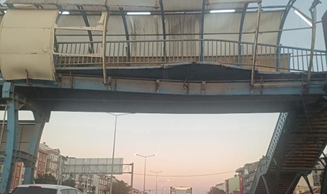 Bandırma'da üst geçit onarımı gecikti, taraftarlar tepkili