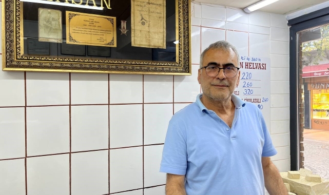 Bandırma'nın 100 yıllık tarihi helvacısı