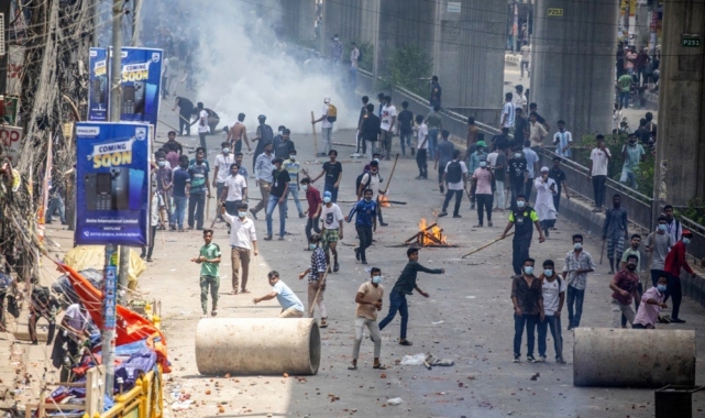 Bangladeş'teki protestolarda can kaybı 25'e yükseldi