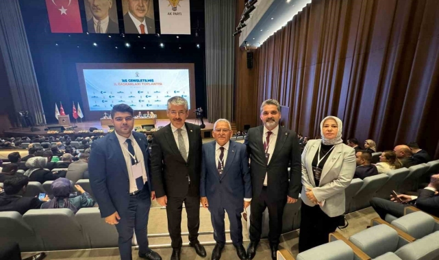 Başkan Büyükkılıç, AK Parti Genişletilmiş İl Başkanları Toplantısı'na katıldı