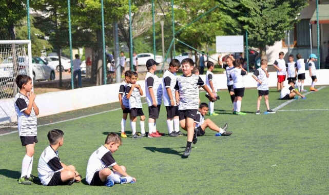 Başkan Dinçer: "Çocuklarımıza sağlıklı yaşamı ve sporu sevdirdik"