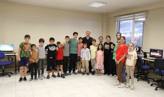 Başkan Palancıoğlu Fedakar Gülderen Sosyal Tesisleri'nde öğrencilerle bir araya geldi