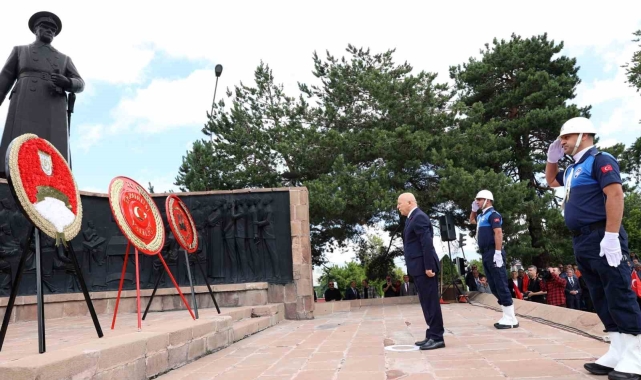 Başkan Sekmen; "Erzurum, milli ruh ve iradenin sembolüdür"