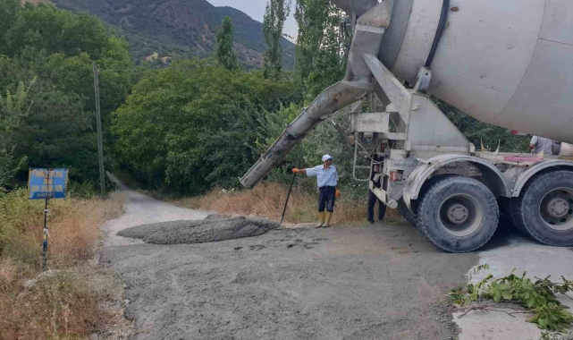 Bayat'ta bahçe yolları sorunu çözüldü
