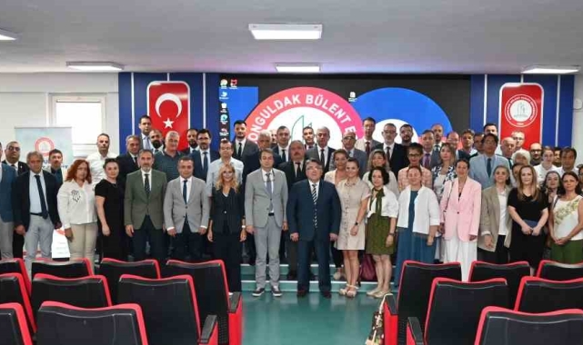 BEUN'da Stratejik Hedefler, THE Etki Sıralaması ve Sıfır Atık Başarısı ödülleri törenle sahiplerini buldu