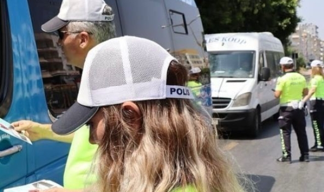 Bilecik'te trafik denetimlerinde 52 sürücüye 89 bin 669 TL para cezası uygulandı