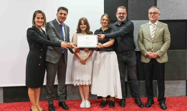 Bilecik'te YKS ve LGS de derece yapan öğrenciler bir araya geldi