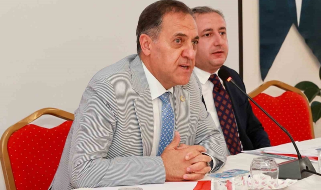 Bingöl Valisi Usta, "Muhtarlarımızı yerinde ziyaret edip sorunları hızlıca çözme gayretindeyiz"