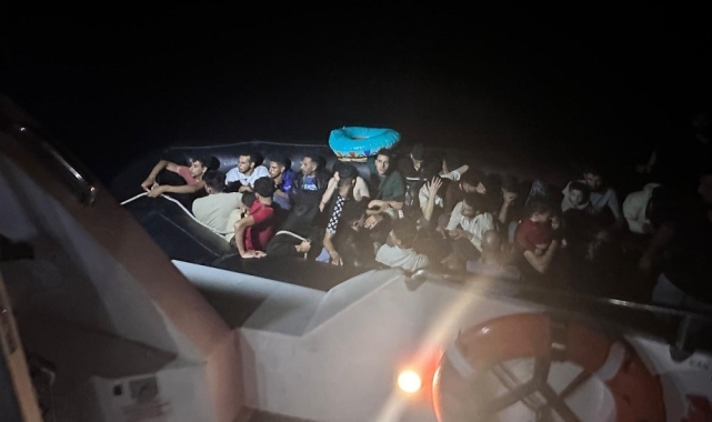 Bodrum açıklarında 4'ü çocuk 33 düzensiz göçmen kurtarıldı