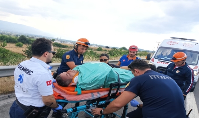 Bolu'da devrilen kamyonetin sürücüsü yaralandı