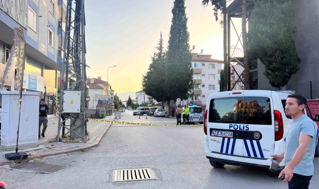Burdur'da çıkan kavgada silahlar patladı: 2 yaralı