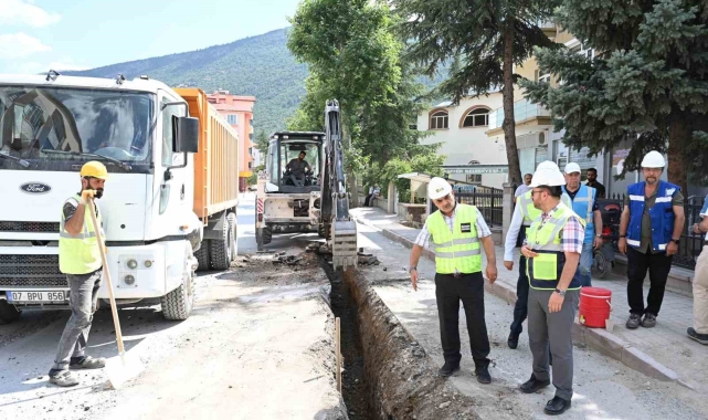Büyükşehir Akşehir'de 129 kilometrelik devasa çalışmasının yüzde 50'sini tamamladı