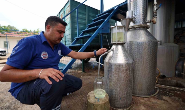 Büyükşehir Distilasyon tesisi çalışıyor, üretici kazanıyor