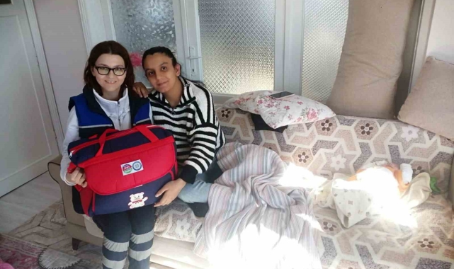 Büyükşehir 'Hoş Geldin Bebek' ile annelerin yanında