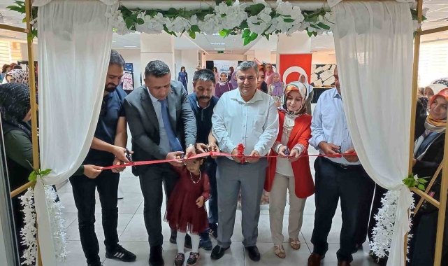Büyükşehir KAYMEK Yemliha Sosyal Yaşam Merkezi'nden yılsonu sergisi