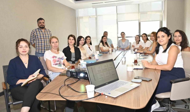 Büyükşehir personeline etkili iletişim eğitimi verildi