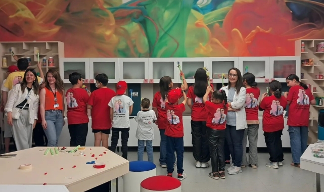 Büyükşehirin Bilim Merkezi'nde lösemili çocuklara özel program