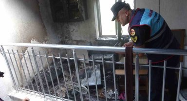 Camide çıkan yangını vatandaşlar söndürdü