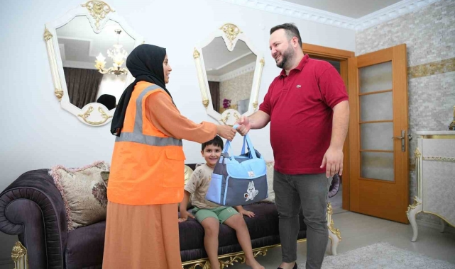 Çayırova Belediyesi'nden "hoş geldin bebek seti" hediyesi