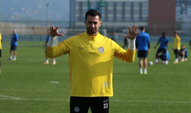 Çaykur Rizespor, Gökhan Akkan'ın sözleşmesini uzattı