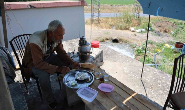 Çeyrek asırdır tarla suluyor