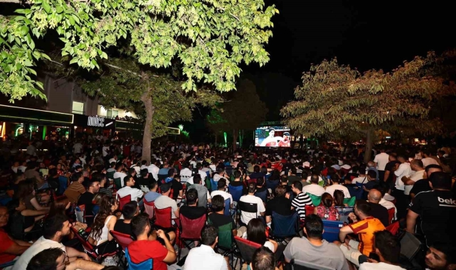 Çeyrek final coşkusu Denizli'yi sardı