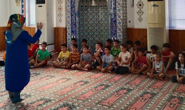 Çine'de Yaz Kur'an Kursu öğrencilerine farkındalık seminerleri veriliyor