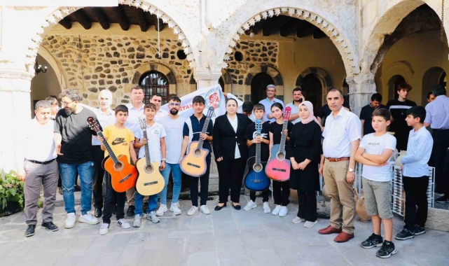 Cizre'de "Küçük Yürekler, Büyük Ustalar Projesi" hayata geçirildi