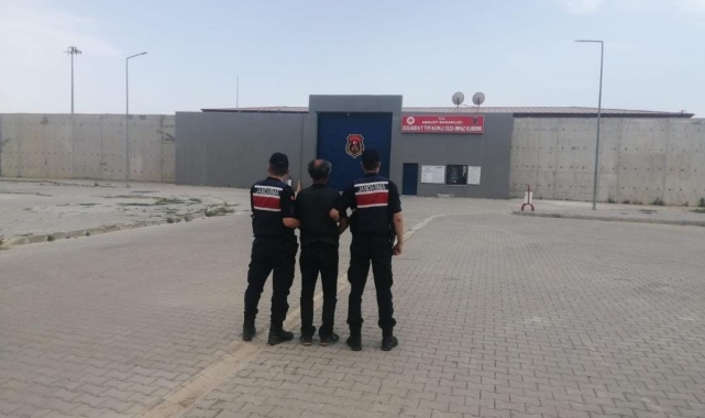 Çocuğun cinsel istismarı suçundan aranan şahsı jandarma yakaladı